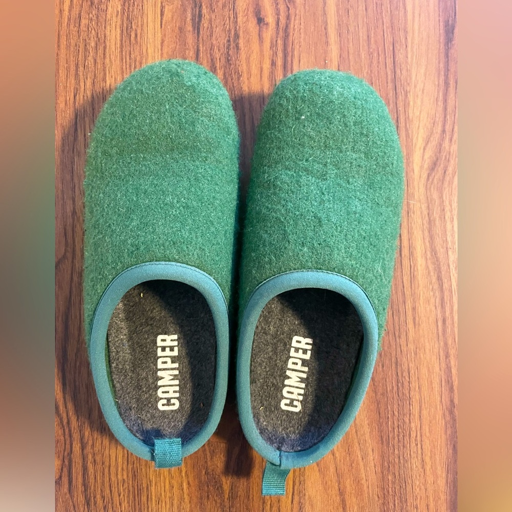 Camper Wabi green wool slippers size 37